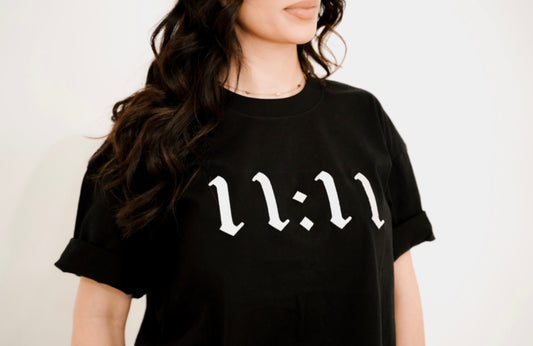 11:11 tee (black)