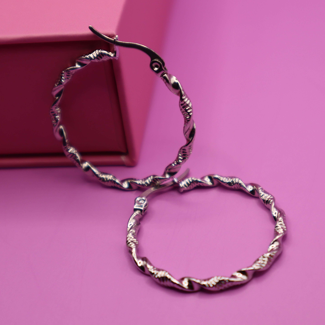 Thin twist hoop (silver)